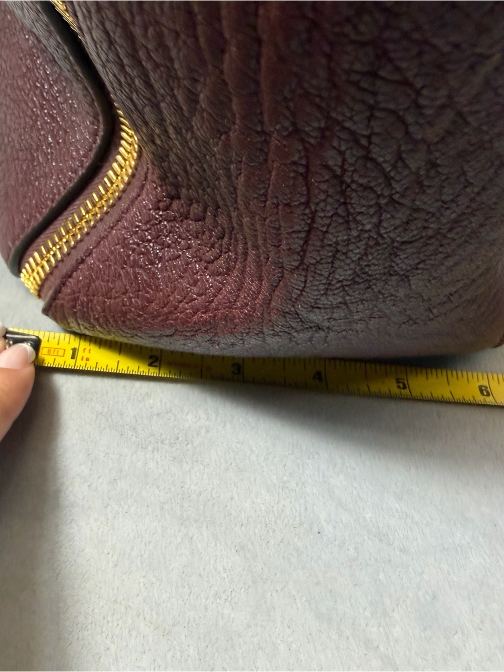 Mulberry Camden Burgundy Leather Shoulder Bag with Gold Hardware - Picture 14 of 16